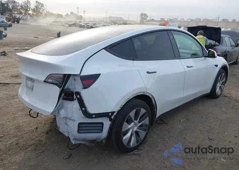2021 Tesla Model Y Long Range Dual Motor All-Wheel Drive from USA, damaged, VIN 5YJYGAEE6MF284265